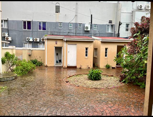 420M² BUILDING FOR SALE IN GQEBERHA CENTRAL